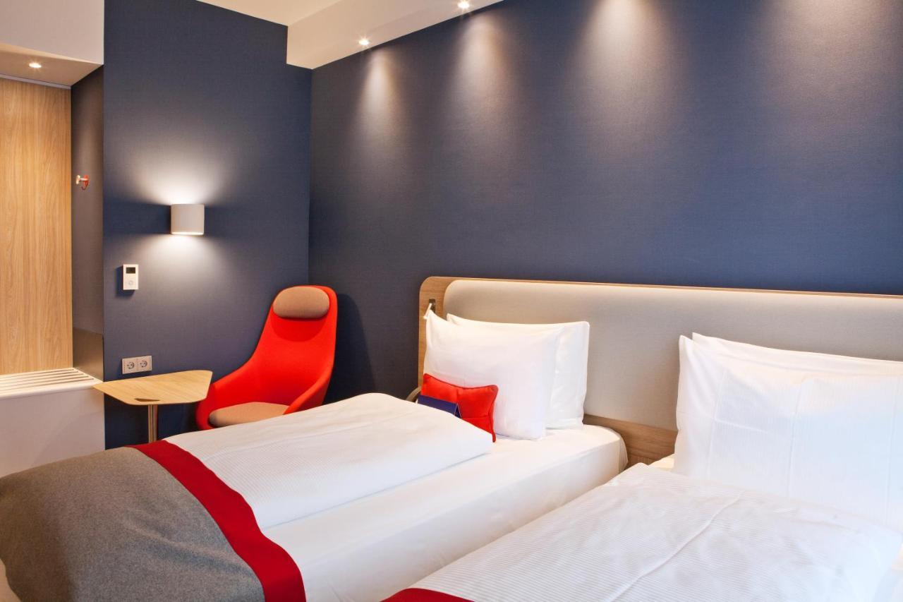 Holiday Inn Express - Saarbruecken By Ihg Екстер'єр фото