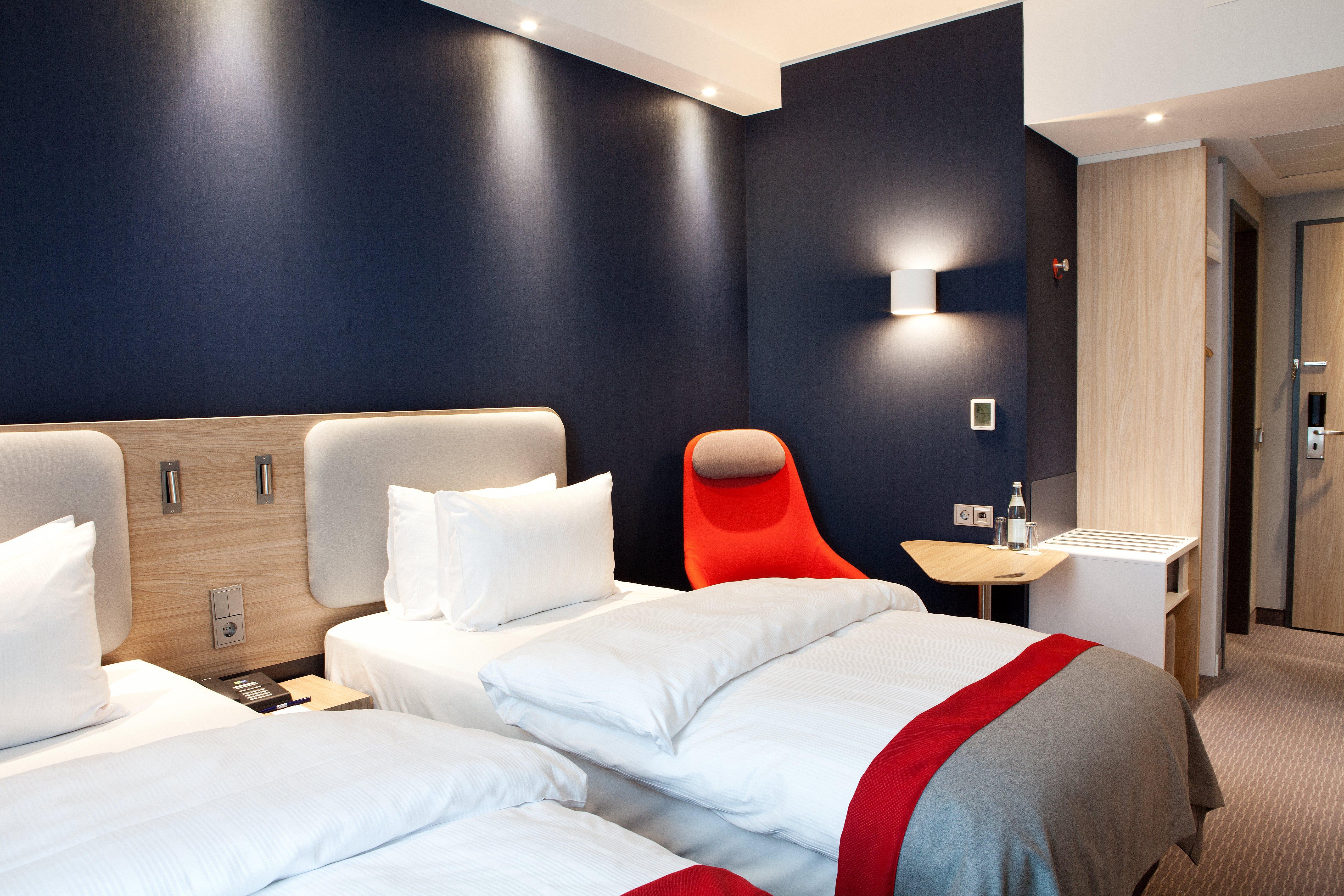 Holiday Inn Express - Saarbruecken By Ihg Екстер'єр фото