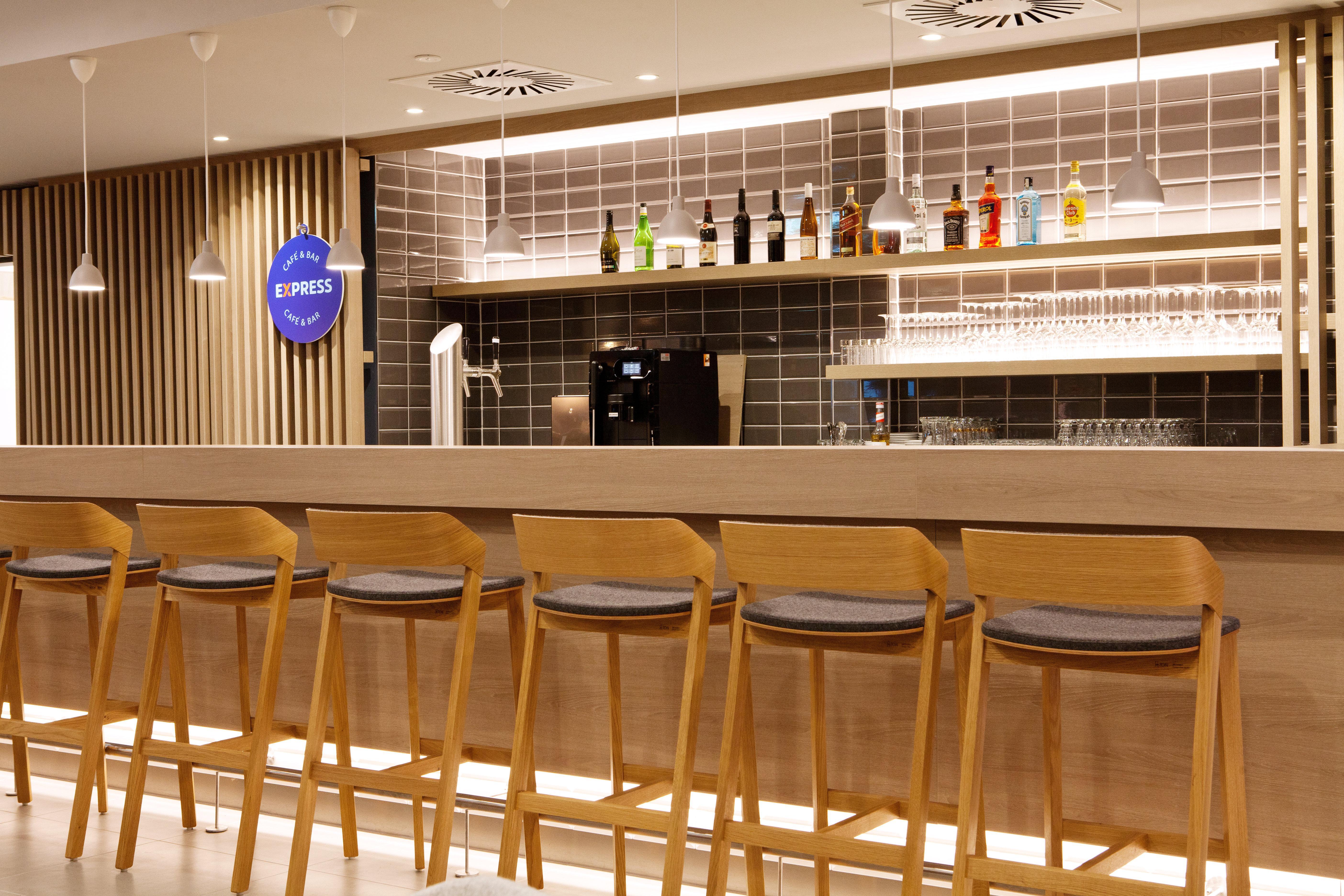 Holiday Inn Express - Saarbruecken By Ihg Екстер'єр фото