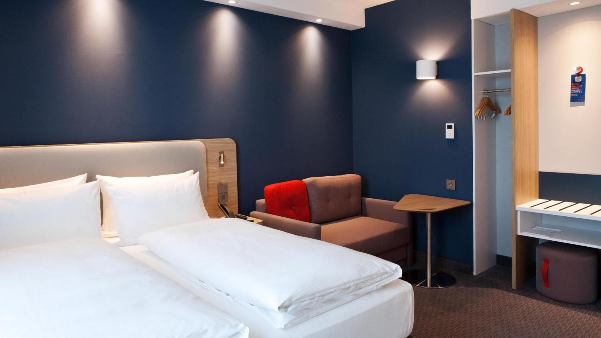 Holiday Inn Express - Saarbruecken By Ihg Екстер'єр фото